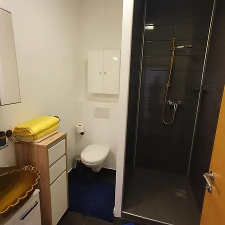 La Paula Fuer Monteure