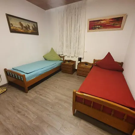 La Paula Fuer Monteure Lejlighed *